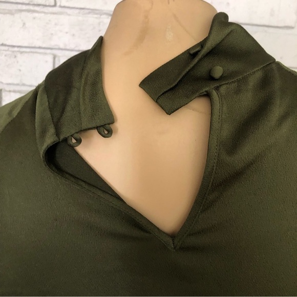 Banana Republic Women’s Olive Green High Neck Twist Blouse - Picture 6 of 6